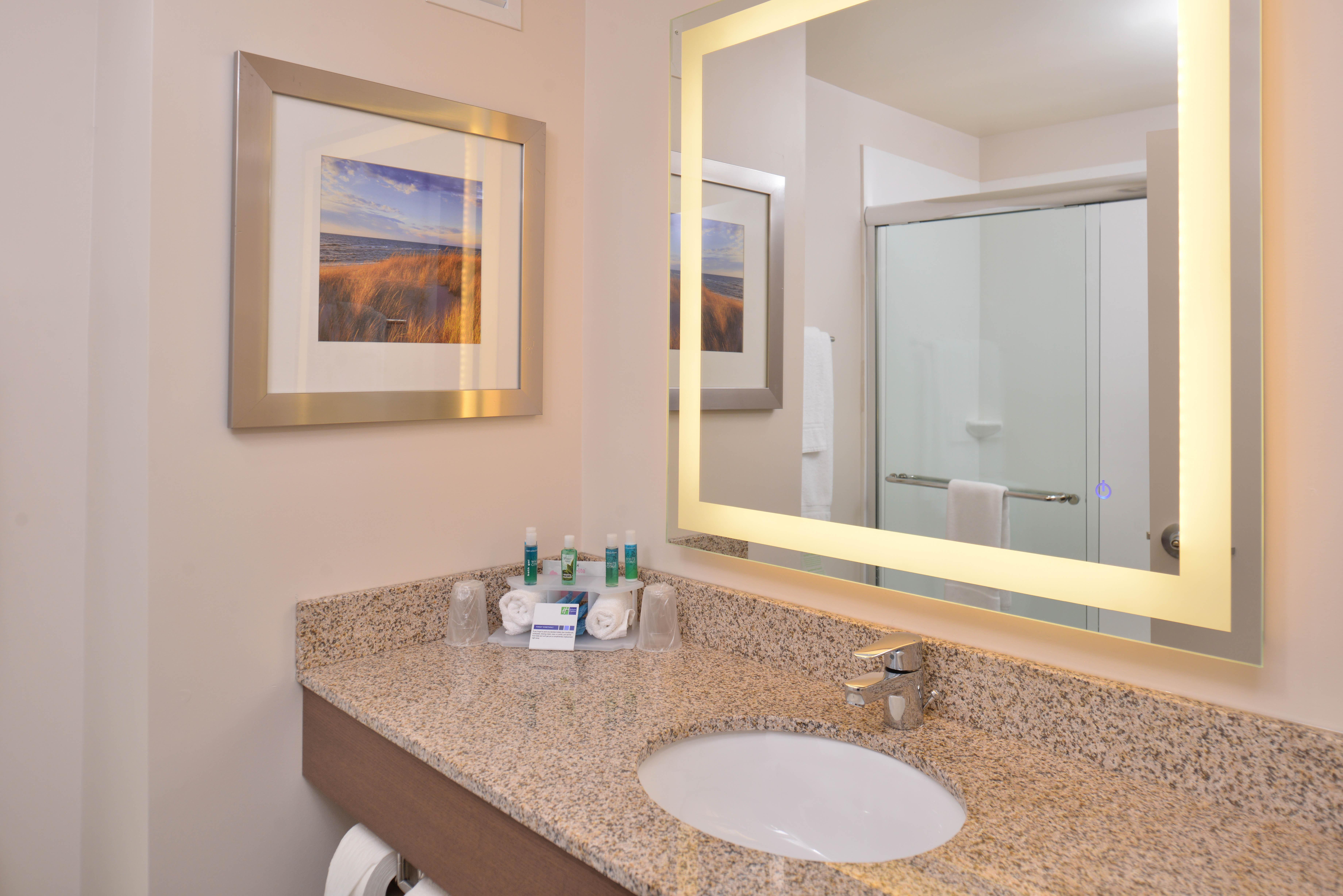 Holiday Inn Express & Suites Dearborn Sw - Detroit Area By Ihg Exterior foto